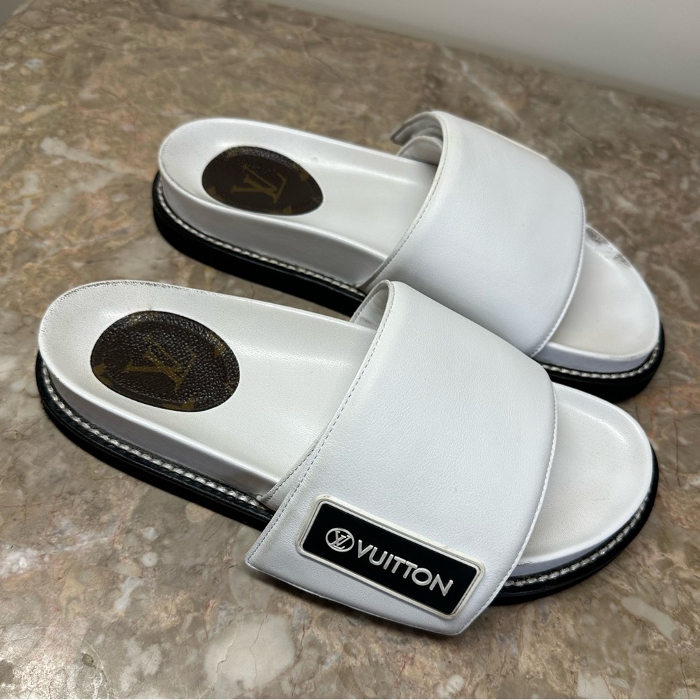 Louis Vuitton | Calfskin Sunset Flat Mule Sandals size 40